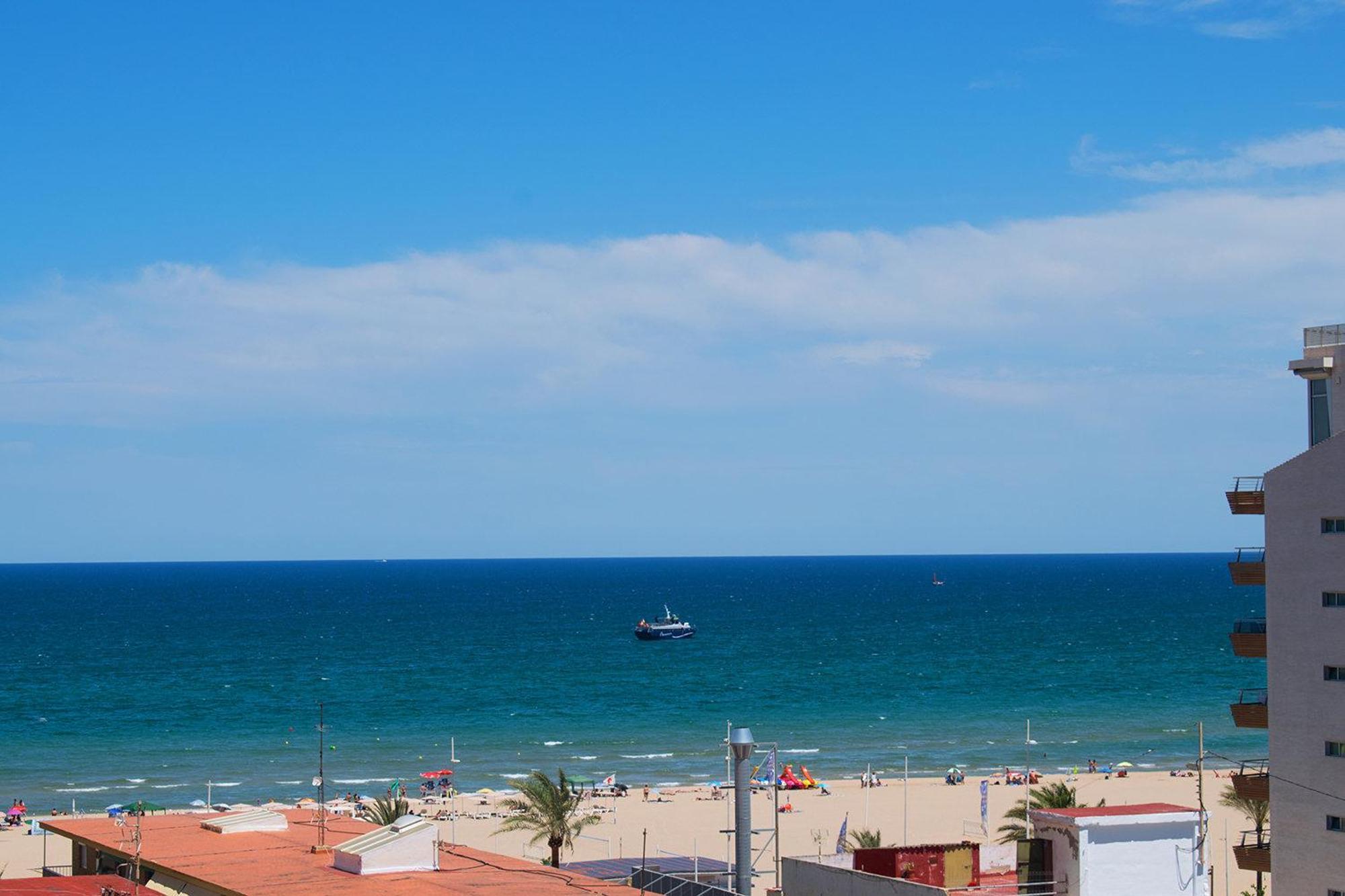 El Tiburon - Piso Con Espectaculares Vistas Al Mar - Solo Para Familias Ideal Para 4 Personas - Aire - Calefaccion - Ganador Award 2025, 2024, 2023, 2022 Playa de Gandia 외부 사진